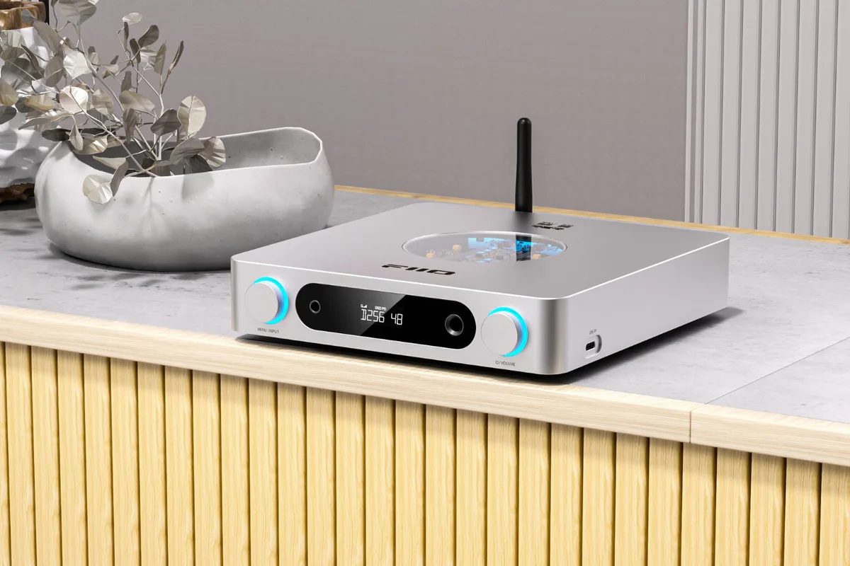 FiiO K13 R2R DAC og Hovedtelefonforstærker Sølv