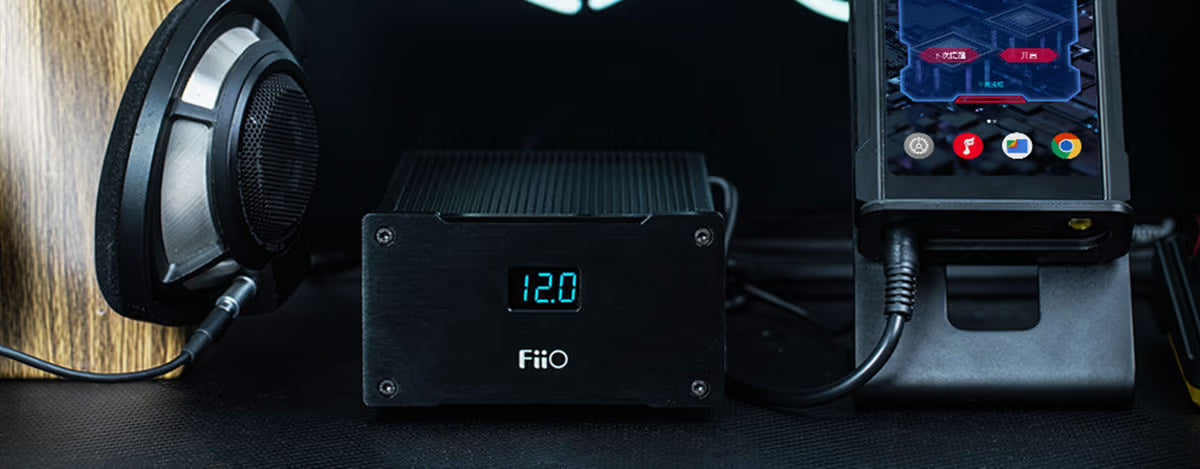 FiiO PL50 Strømforsyning