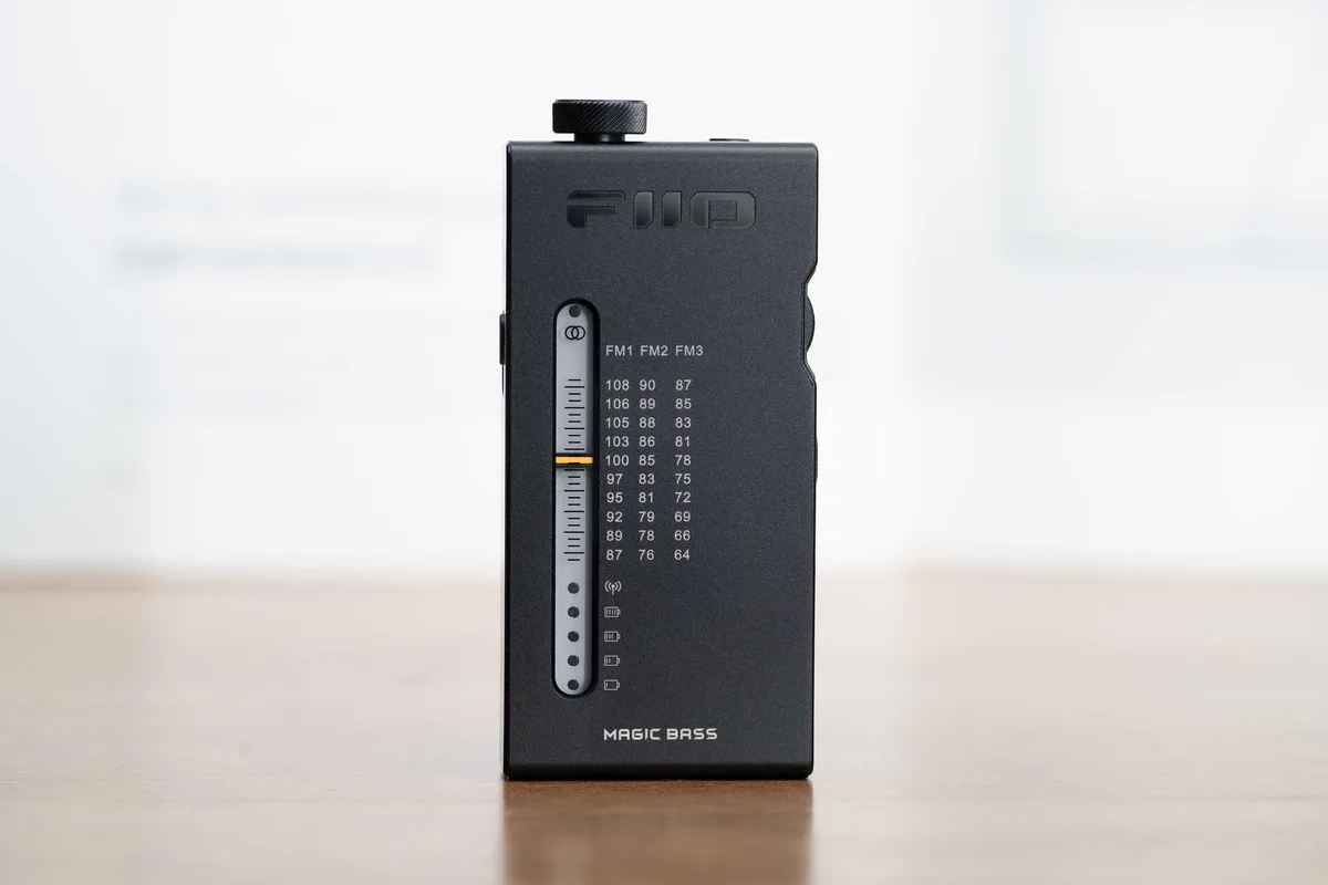 FiiO RR11 Bærbar FM-Radio og USB-DAC