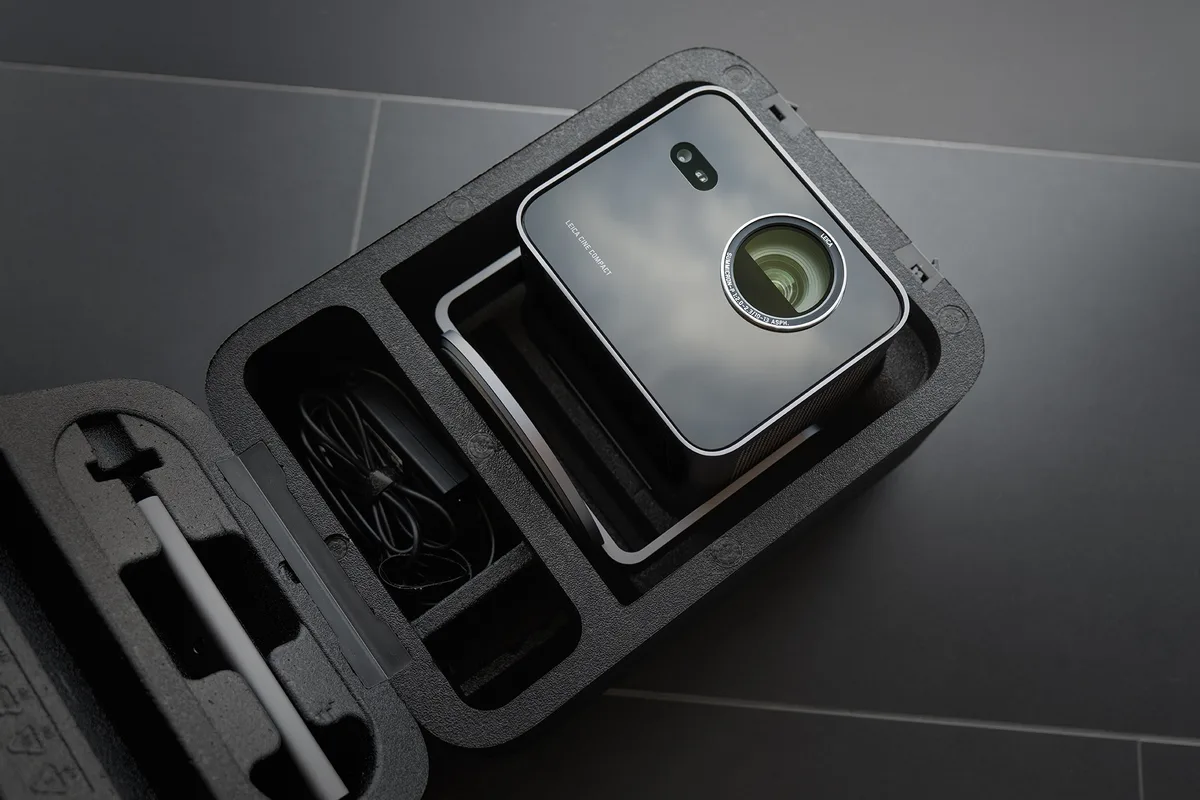 Leica Compact Cine 1 Projektor