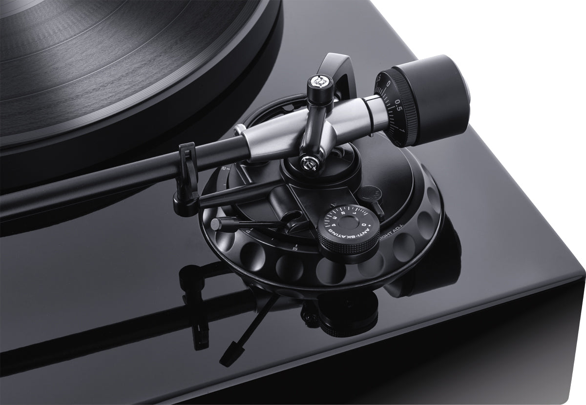 Magnat MTT 990 Pladespiller AT95E