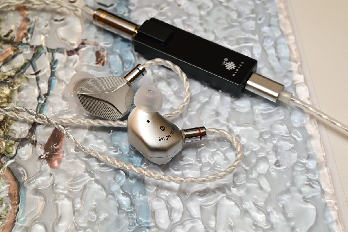 Hidizs MP145 (4,4 mm) Titanium