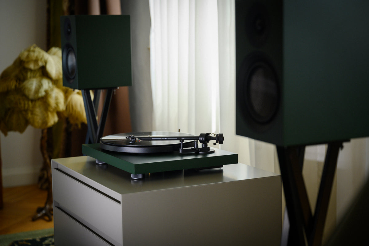 Pro-Ject Debut E OM5e