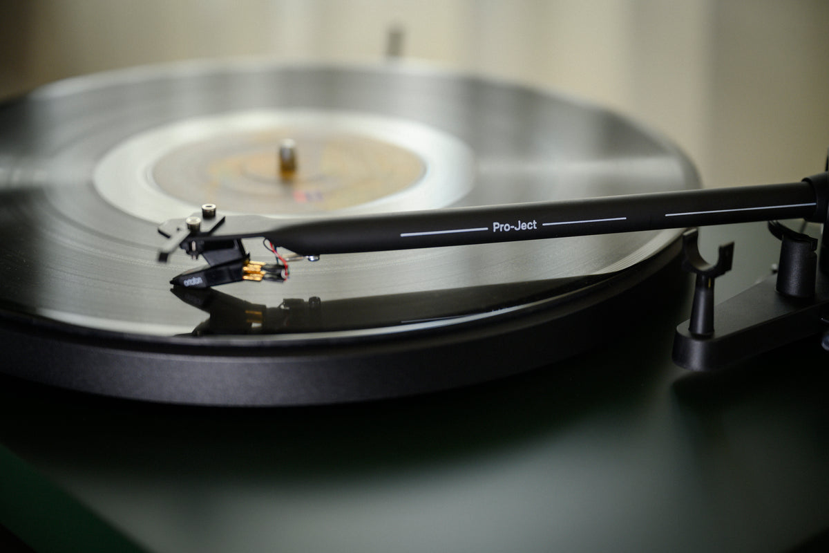 Pro-Ject Debut E OM5e