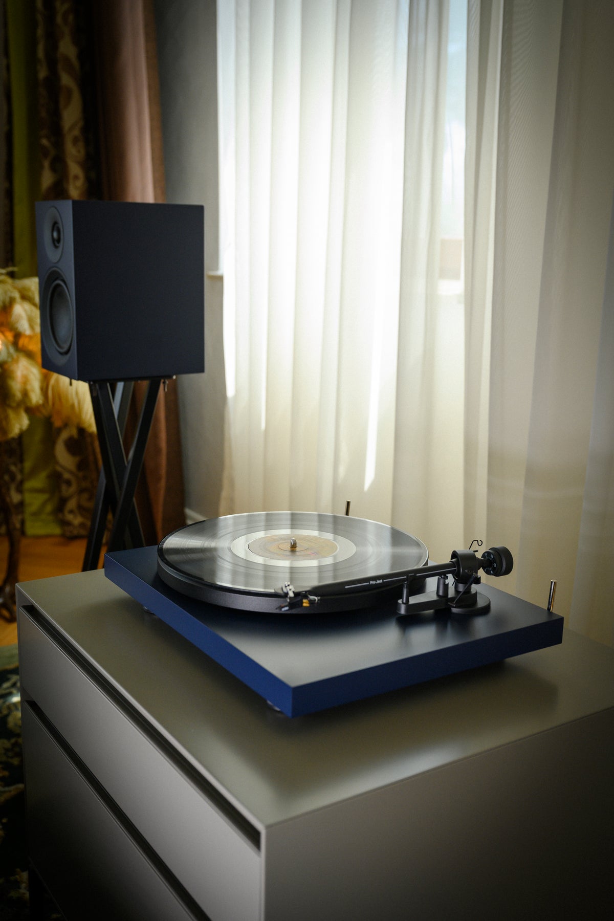 Pro-Ject Debut E OM5e