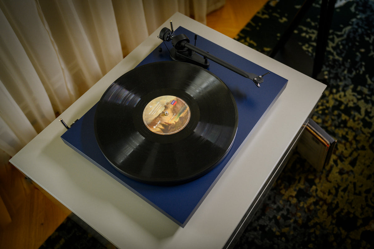 Pro-Ject Debut E OM5e