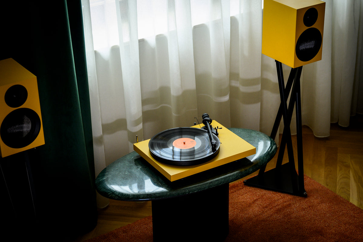 Pro-Ject Debut E OM5e