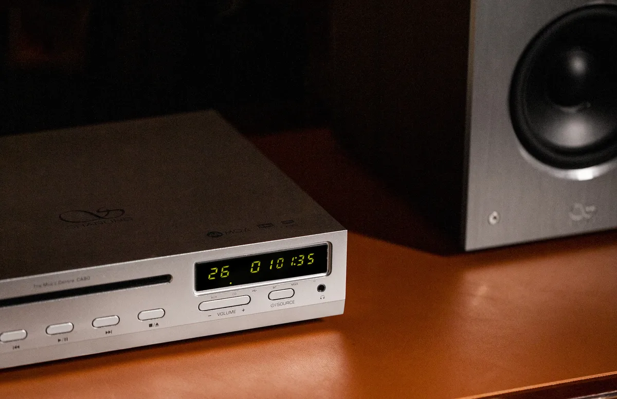 Shanling CA 80 Silver Receiver med CD