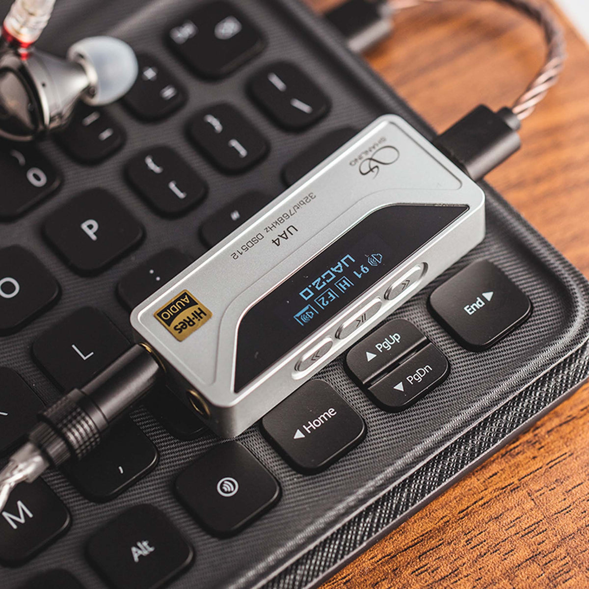 Shanling UA4 Portable DAC/Hovedtelefonforstærker Sølv