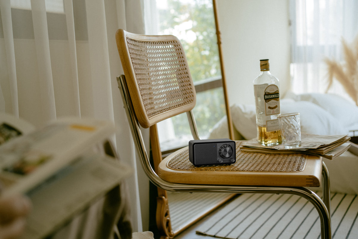 Sangean WR-7 PLUS Kompakt Genopladelig Radio