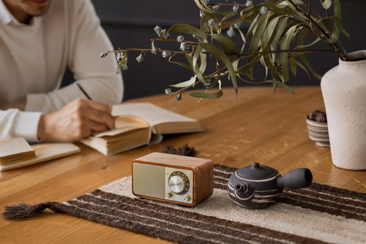 Sangean WR-7 PLUS Kompakt Genopladelig Radio